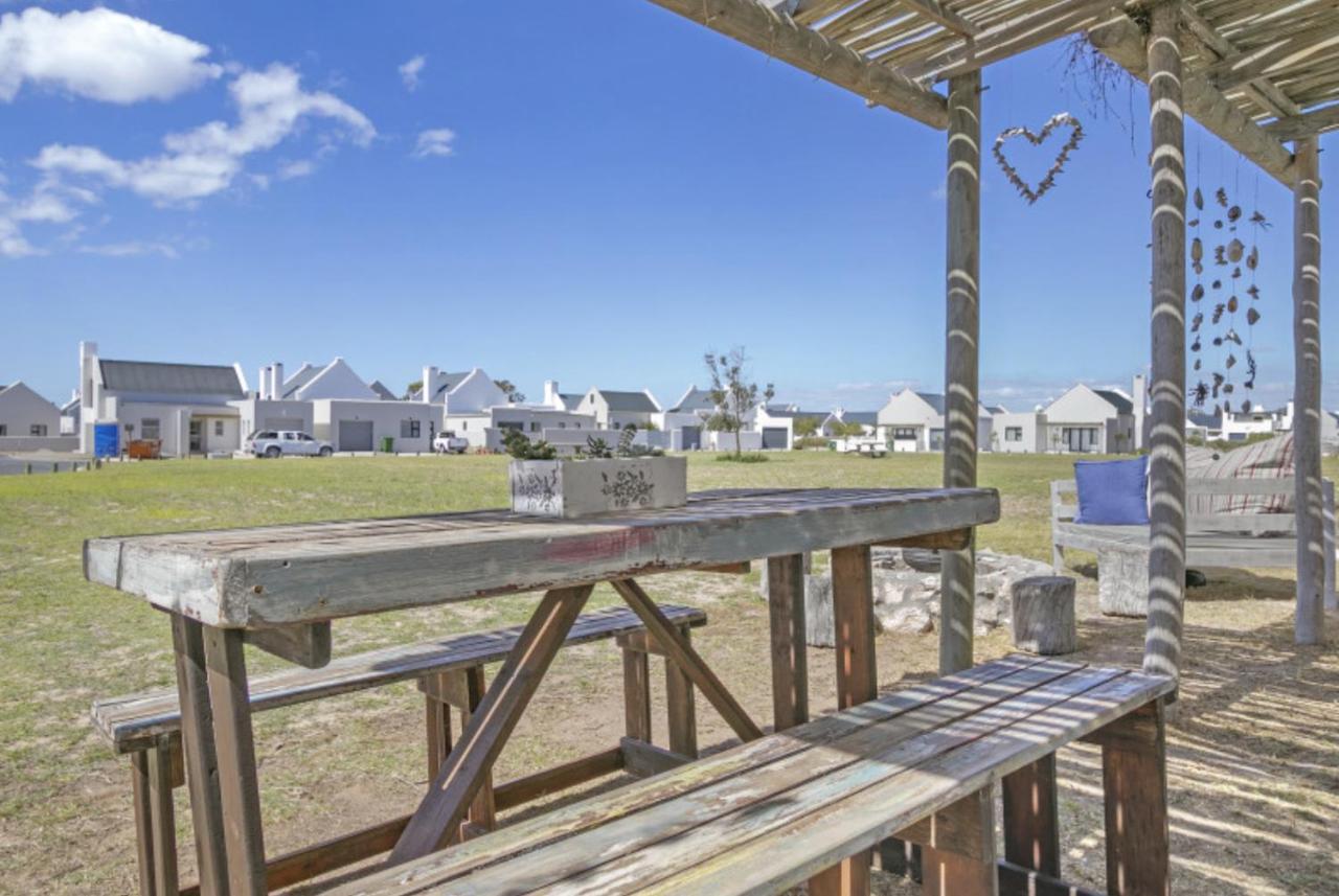 Cheerful On Britannia Beach, West Coast Holiday home