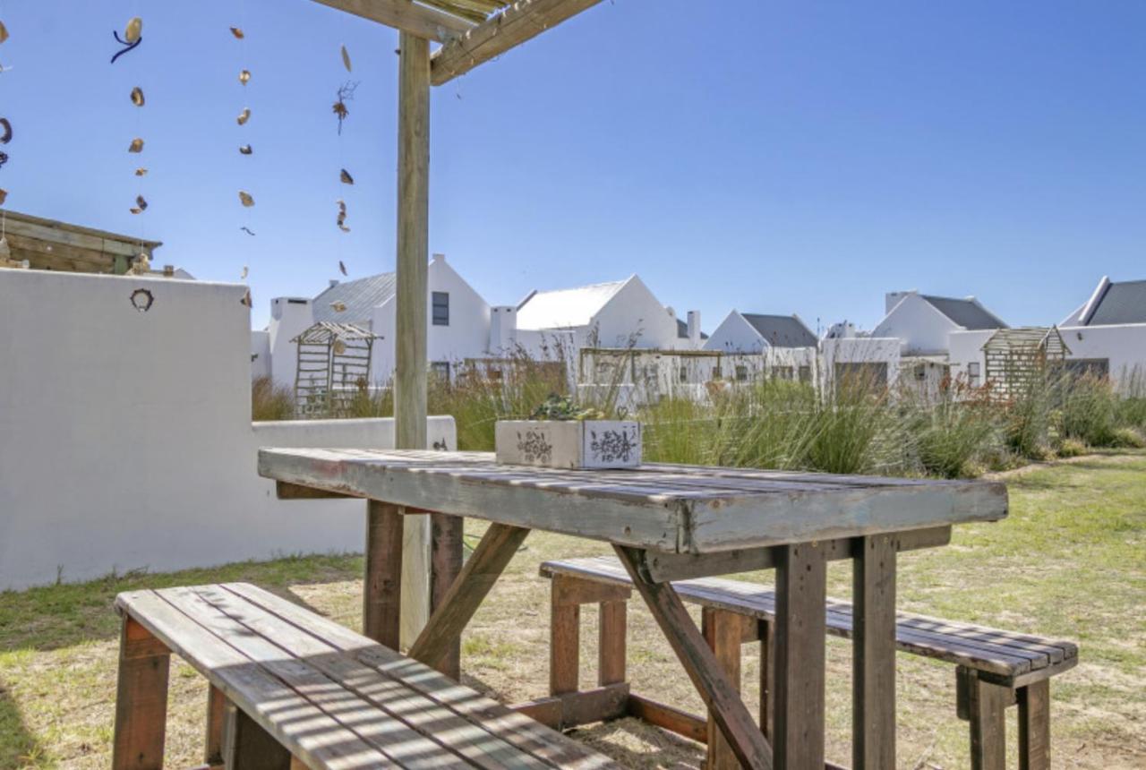 Holiday home Cheerful On Britannia Beach, West Coast